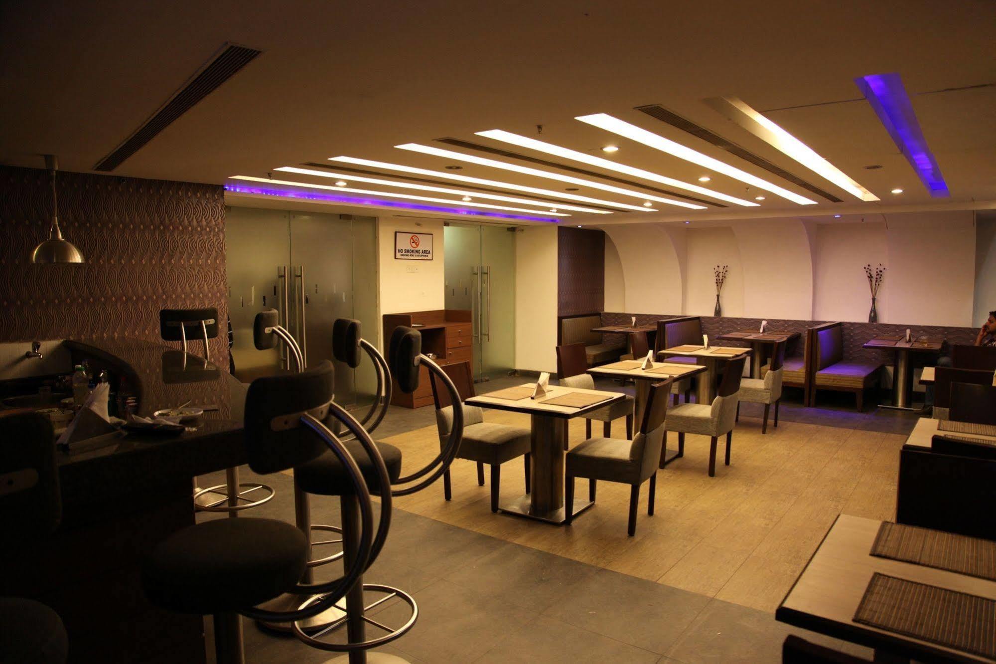 Hotel Ira By Orchid Bhubaneswar Zewnętrze zdjęcie